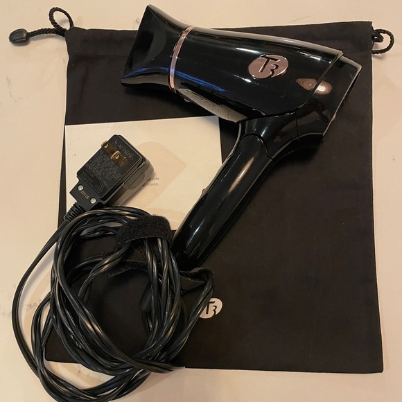 T3 Featherweight Compact Folding Travel Hair Dryer - Picture 2 of 7